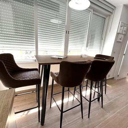 Appartement Cg630 - Nuevo - 1 Dorm - Vistas Lateral Al Mar - Wifi - Centro A 50 Metros, Playa A 650 Metros Torremolinos